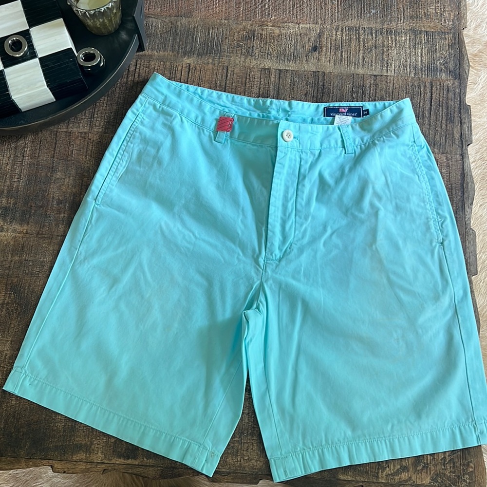 Men’s turquoise blue vineyard vine shorts 34
